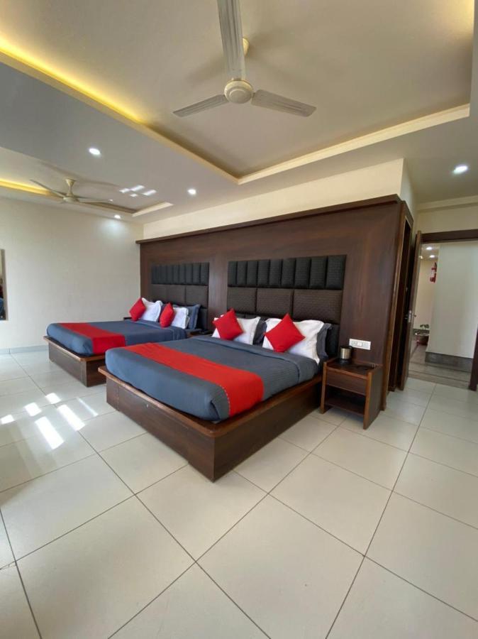 Hotel Katra Royal Stay Екстер'єр фото