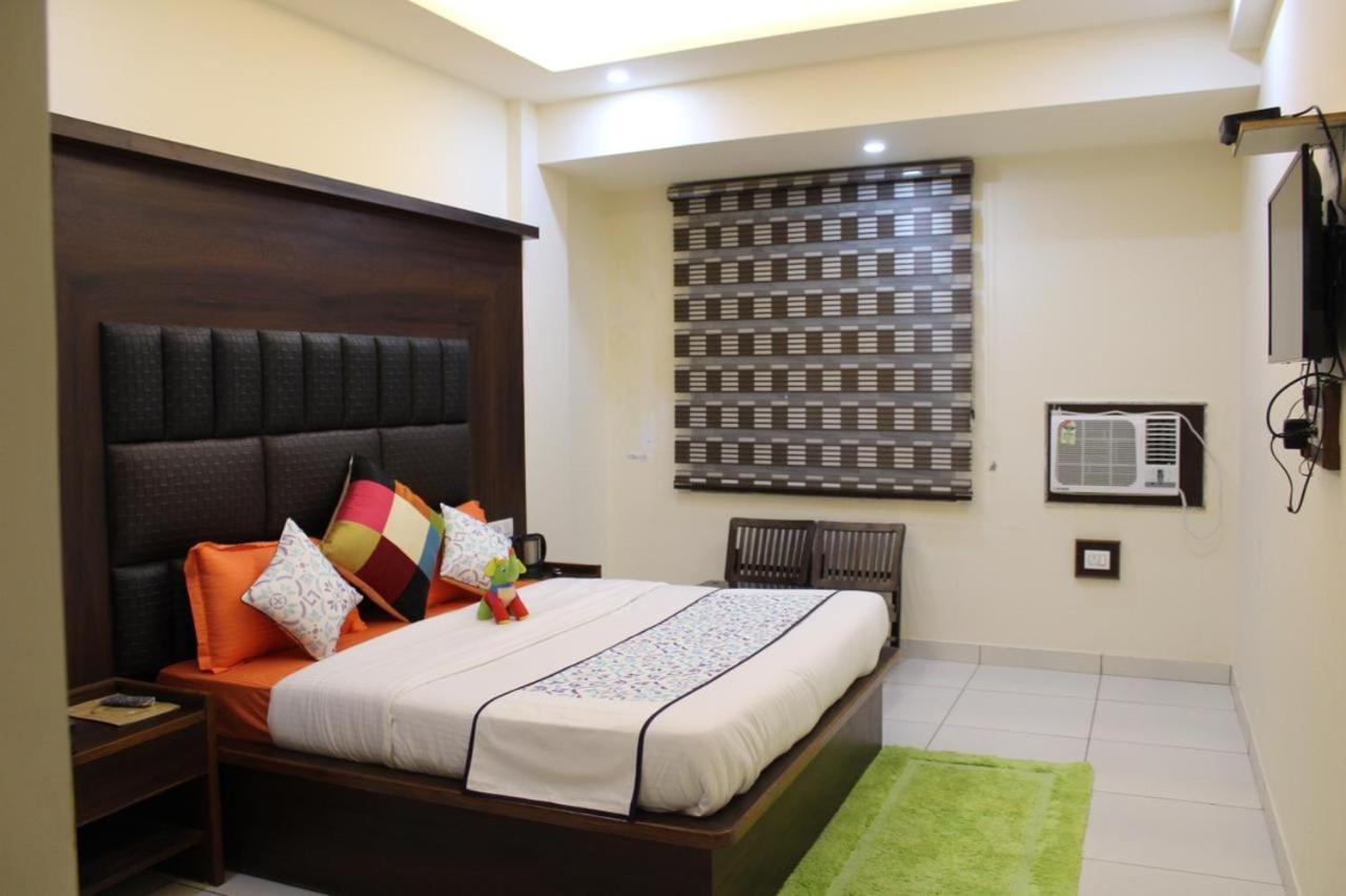 Hotel Katra Royal Stay Екстер'єр фото