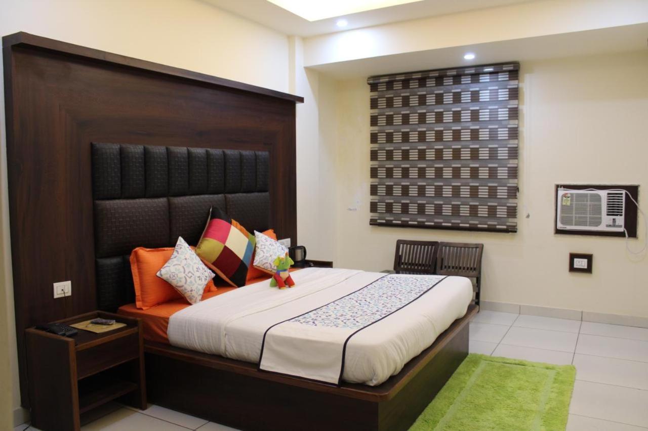 Hotel Katra Royal Stay Екстер'єр фото